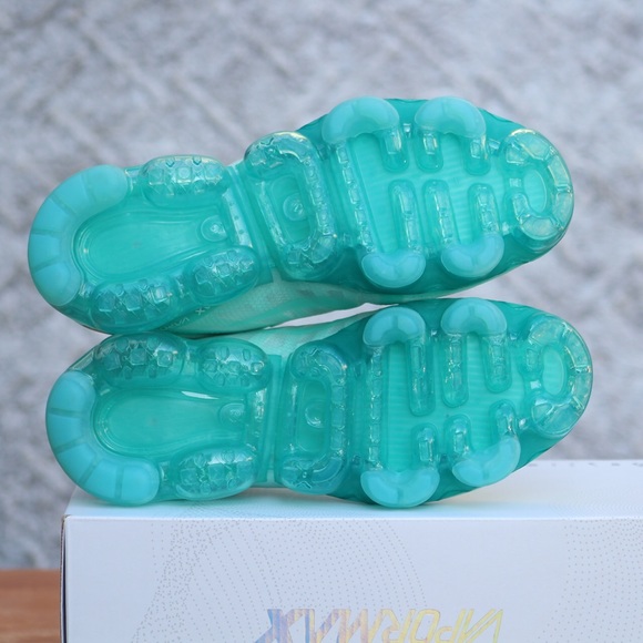 NWT Nike Air Vapormax 2019 Teal Tint - Picture 8 of 8
